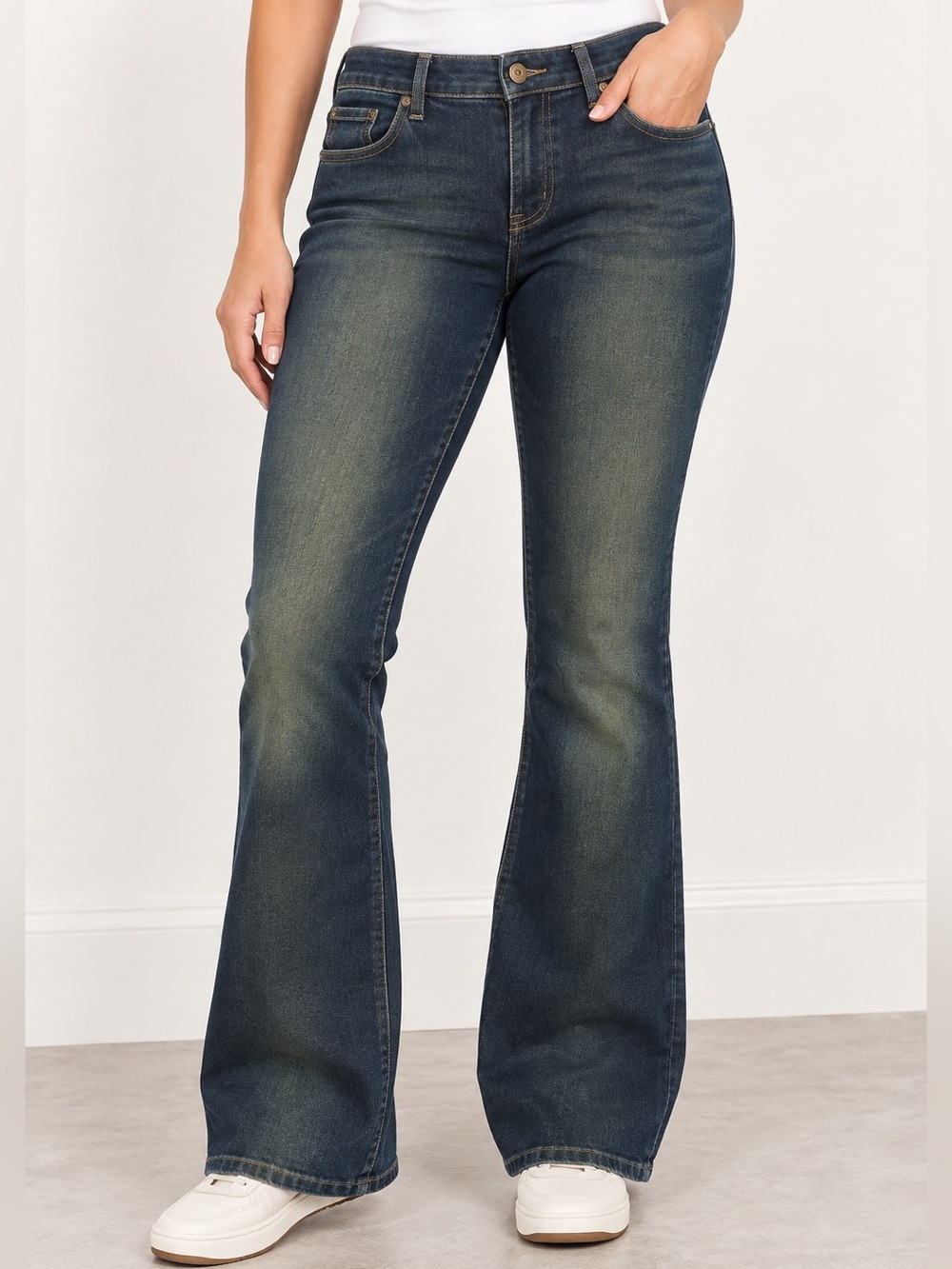 Baby Phat Women’s Dark Wash Bootcut Jeans Size 9 NWT